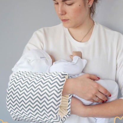 Coussin d'allaitement avec maman et bébé