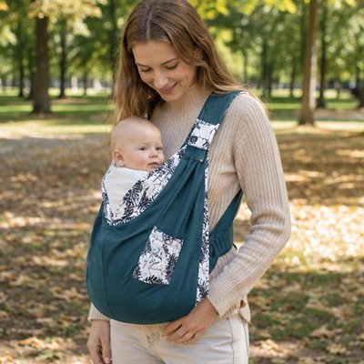 Echarpe de portage avec maman et bébé