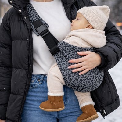 Porte bebe avec bébé qui dort