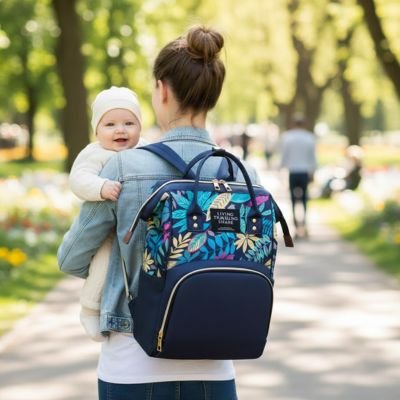 Sac a langer bleu avec maman et bébé