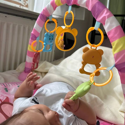 tapis d'éveil avec bébé